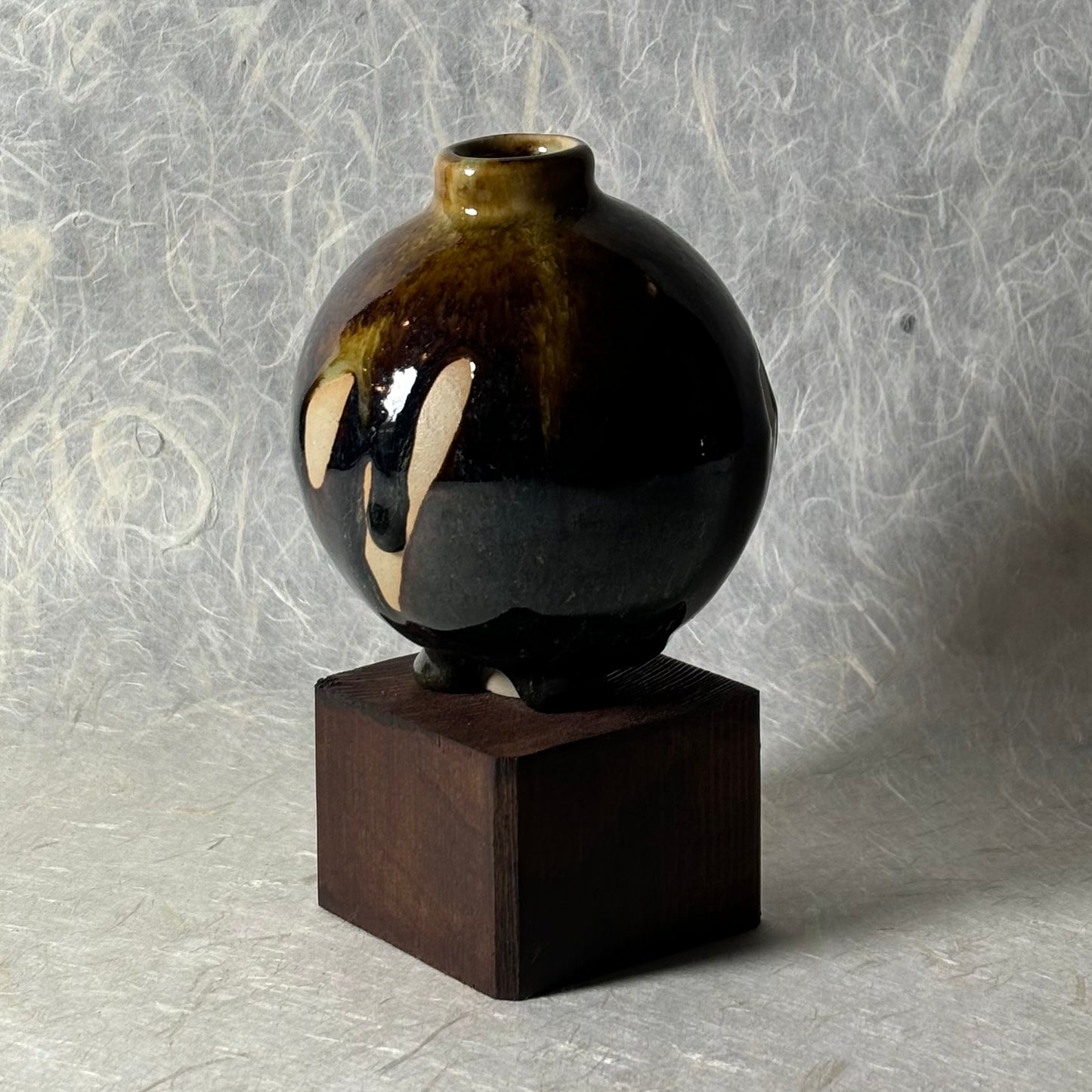 moon jar brown green - NO. 31
