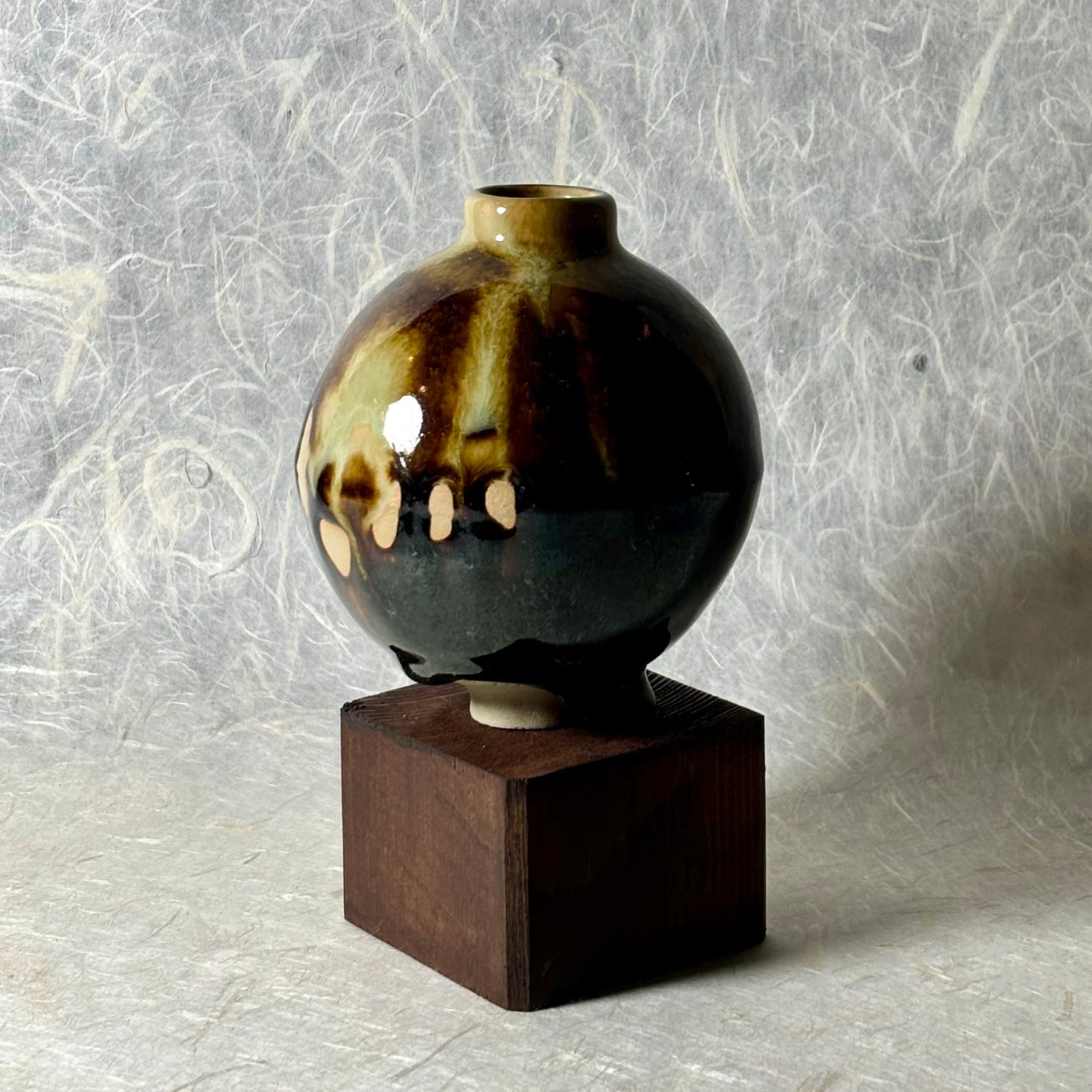moon jar brown green - NO. 31