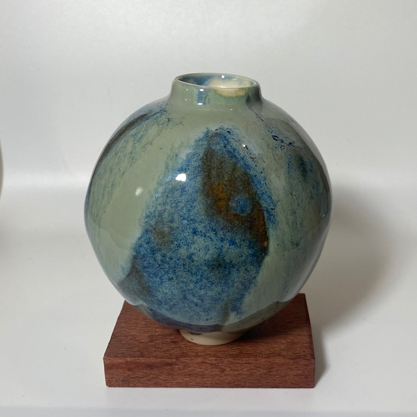moon jar Yun - NO. bl04