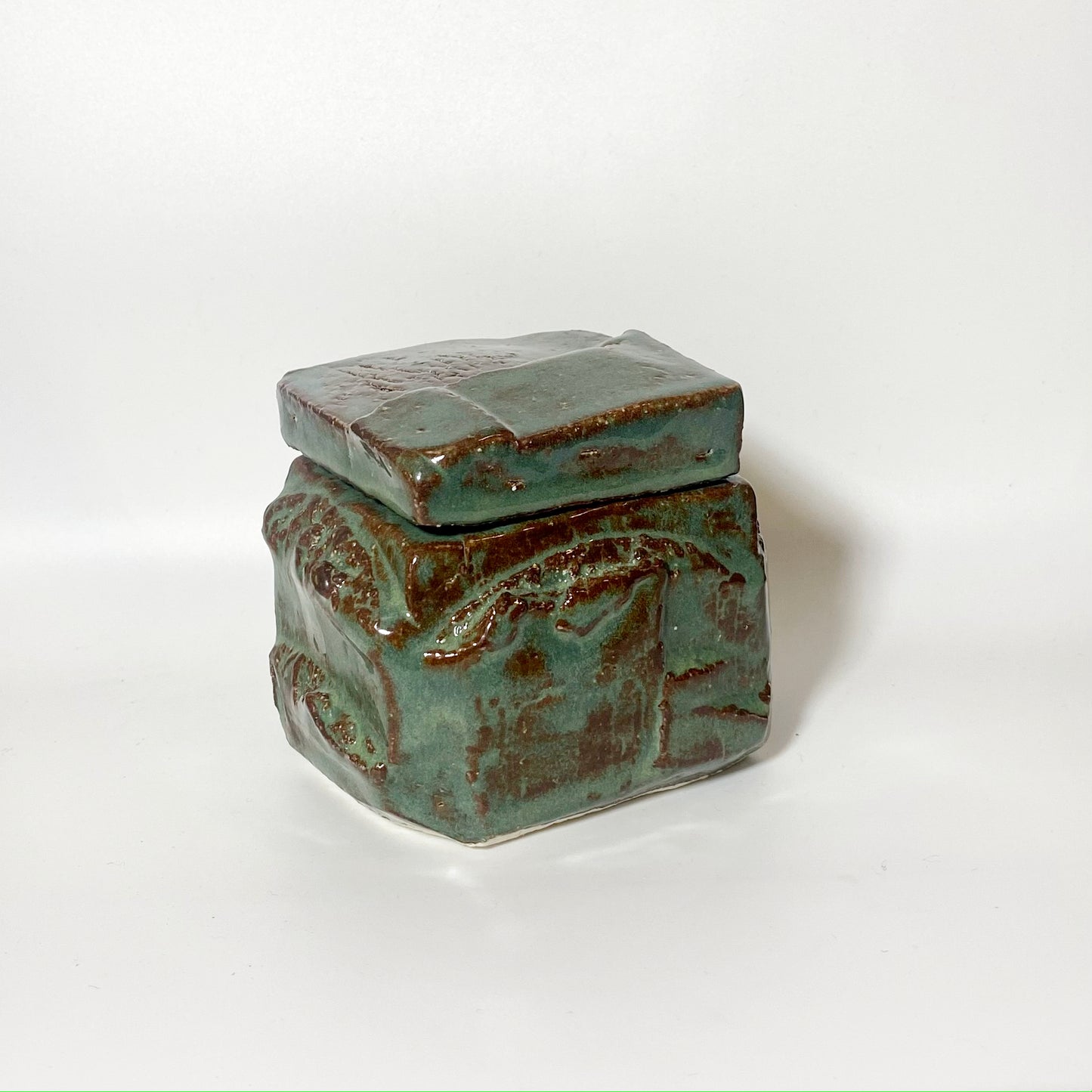 kurinuki box avocado