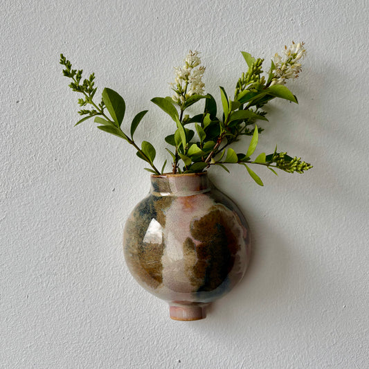wall hanging moon jar Yun 1
